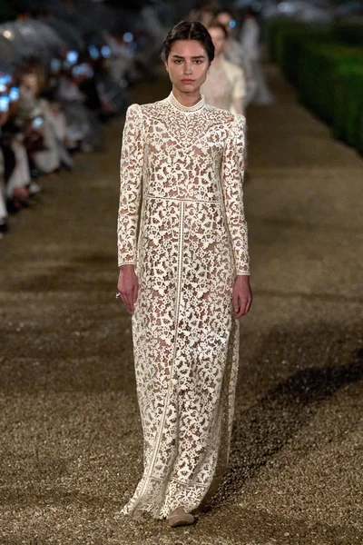 Look 33